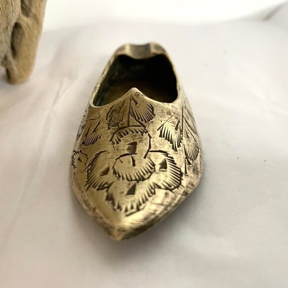 Vintage Brass Shoe Ashtray from India - Picture 5 of 6